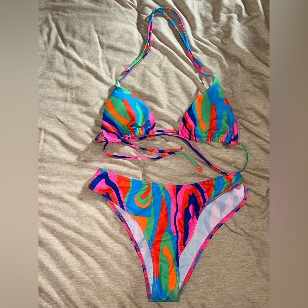 NWOT women’s bikini